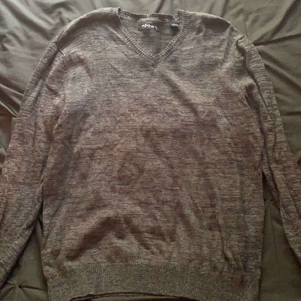 AXIST Sweater (Large)